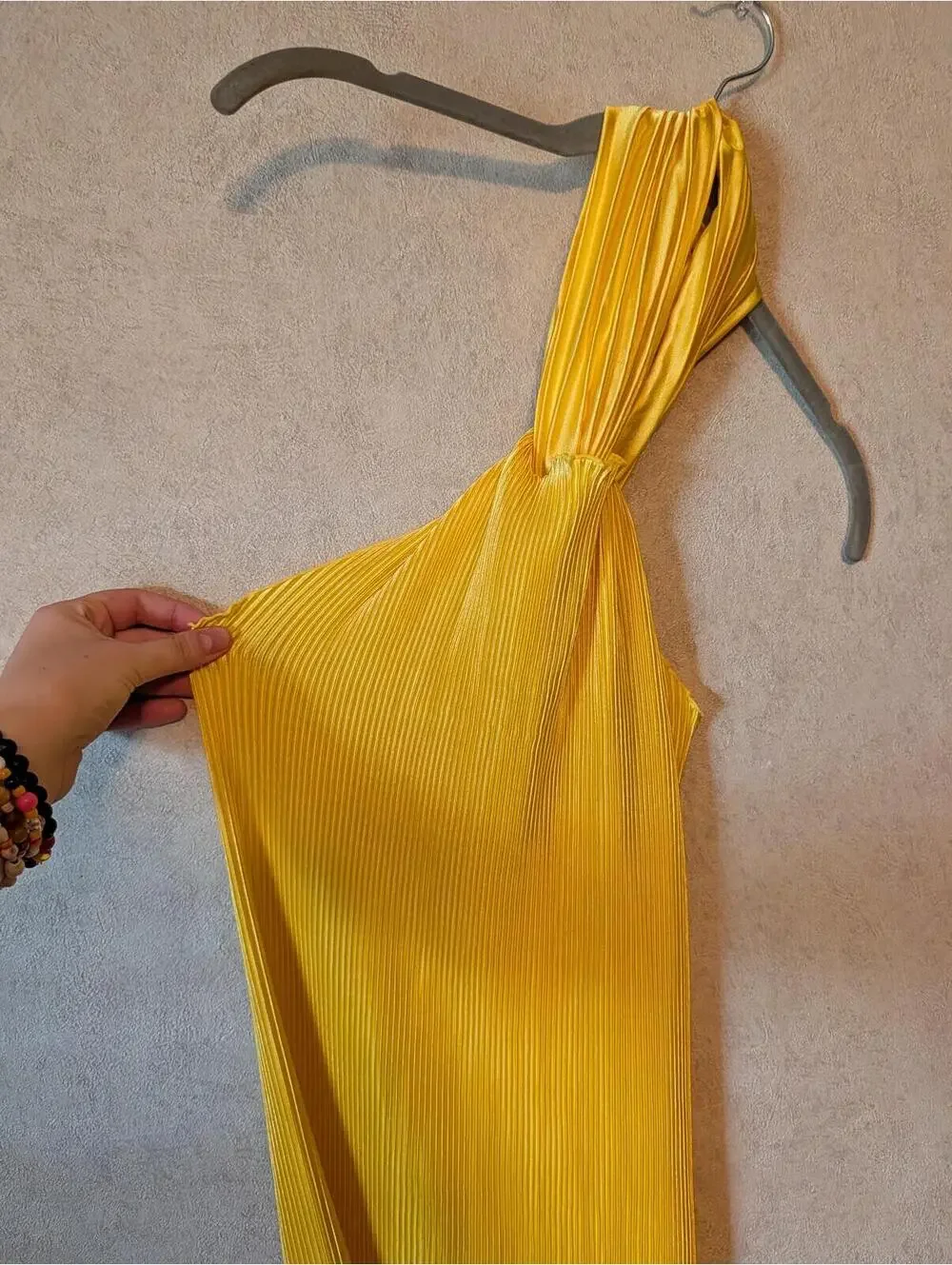 L'IDEE mustard yellow pleated midi dress sz 10 - Picture 2 of 6
